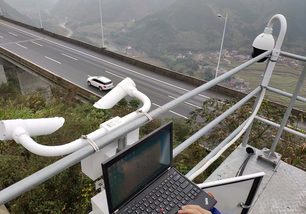 合肥高速公路添加密氣象環(huán)境監(jiān)測站系統(tǒng) 以提高大霧團(tuán)霧監(jiān)測預(yù)警能力 合肥高速公路添加密氣象環(huán)境監(jiān)測站系統(tǒng) 以提高大霧團(tuán)霧監(jiān)測預(yù)警能力